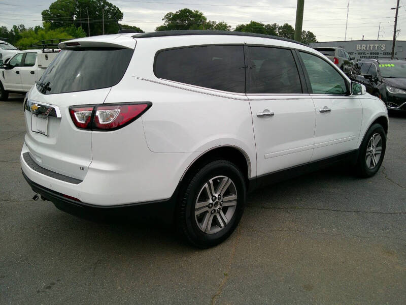 2017 Chevrolet Traverse LT