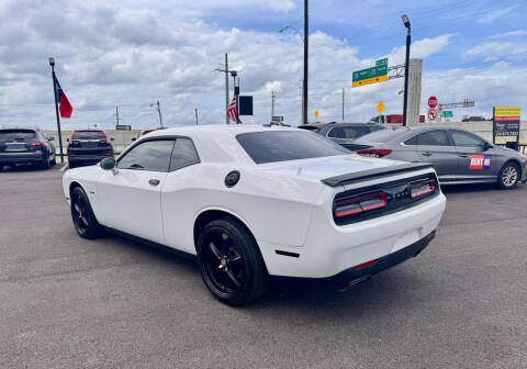 2017 Dodge Challenger