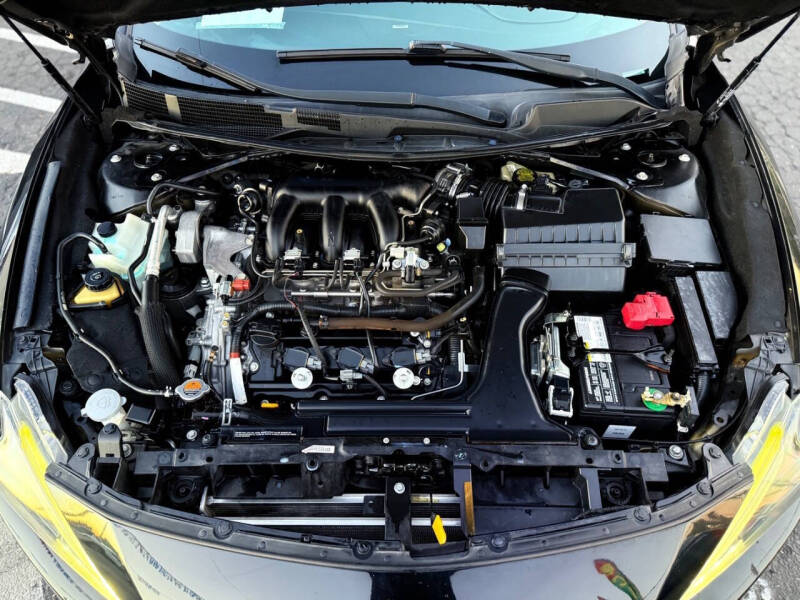 2017 Nissan Maxima 3.5 SR