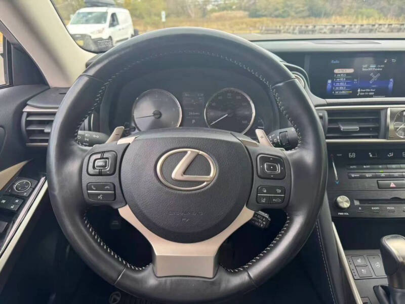 2018 Lexus IS 300