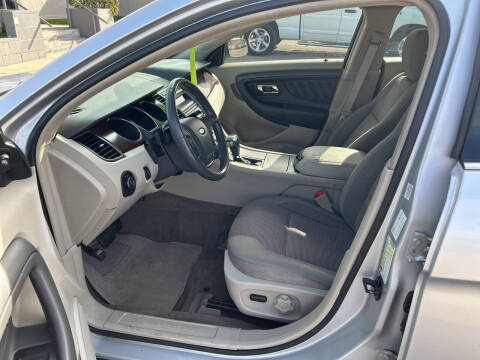 2010 Ford Taurus SEL