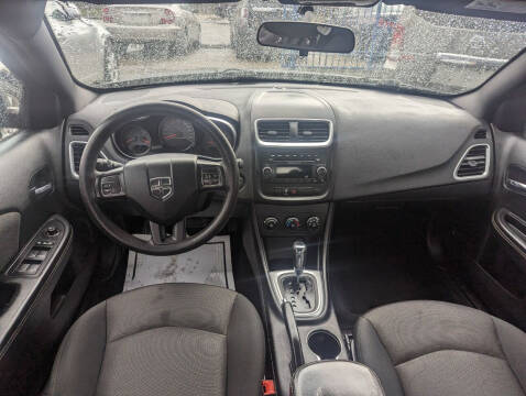 2012 Dodge Avenger SE