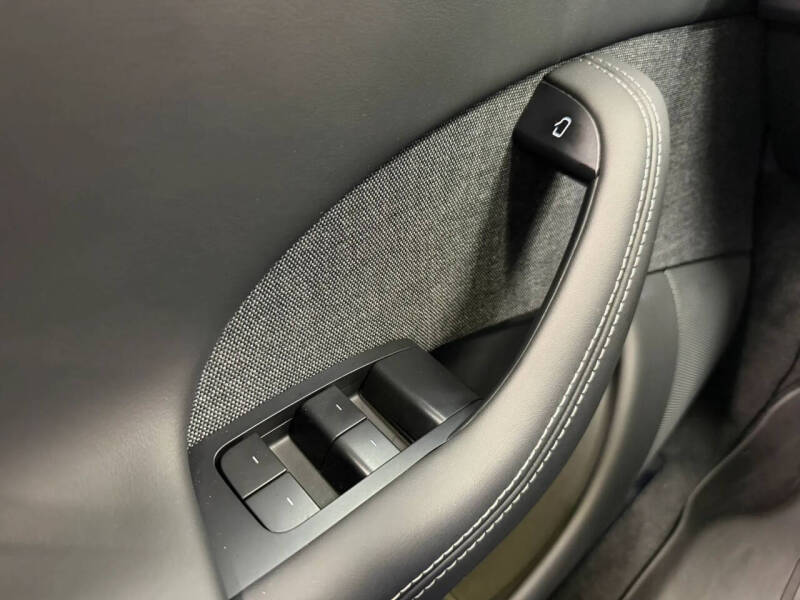 2023 Tesla Model S Plaid