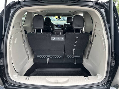 2019 Chrysler Pacifica Touring L