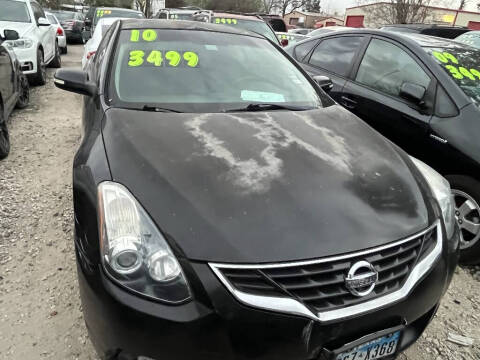 2010 Nissan Altima for sale at SCOTT HARRISON MOTOR CO in Houston TX