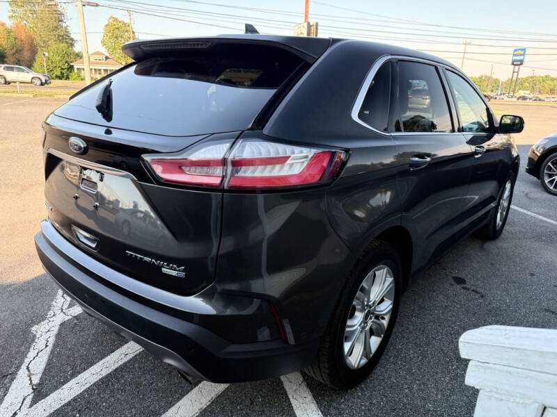 2020 Ford Edge Titanium