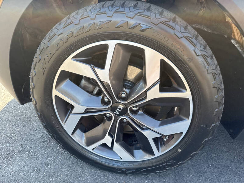 2020 Kia Sportage EX