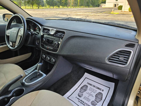 2011 Chrysler 200 Touring