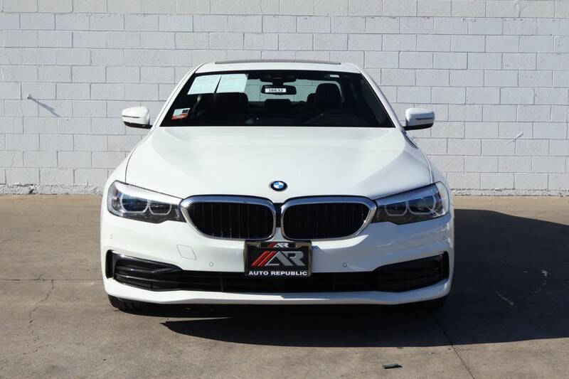 2019 BMW 5 Series 530i