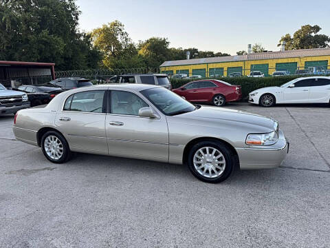 2007 Lincoln Town Car Signature