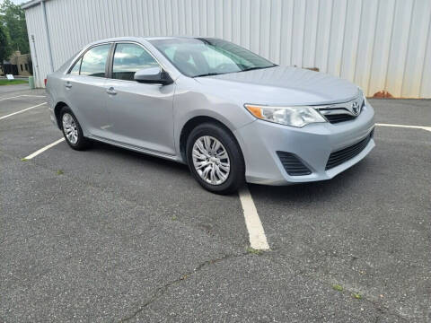 2014 Toyota Camry for sale at HESSCars.com in Charlotte NC