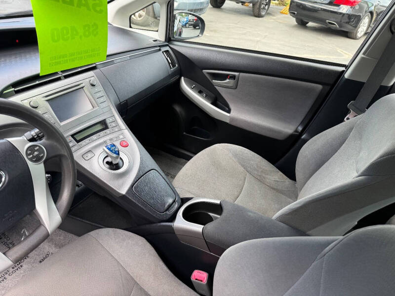 2013 Toyota Prius One