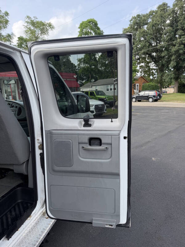 2008 Ford E-Series E-350 SD XLT