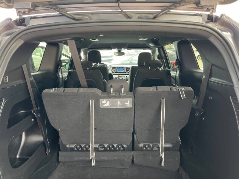 2020 Chrysler Pacifica Touring