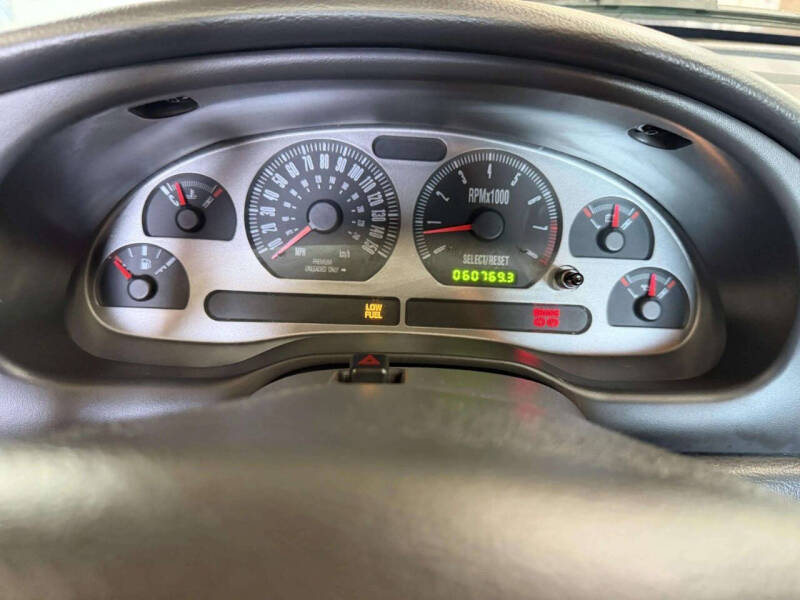 2003 Ford Mustang Mach 1 Premium