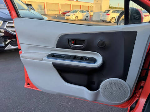 2012 Toyota Prius c Two