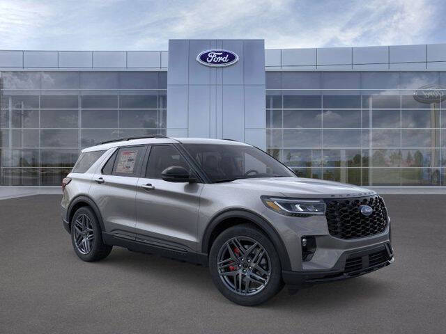 2025 Ford Explorer ST's photo