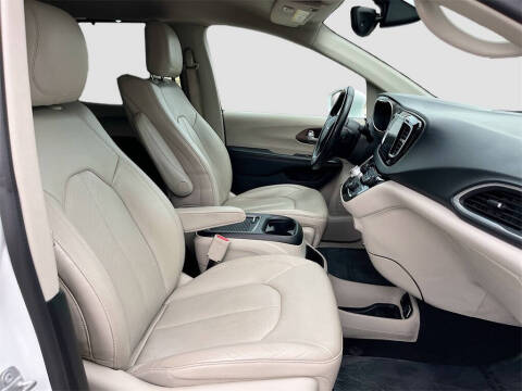 2019 Chrysler Pacifica Touring L Plus