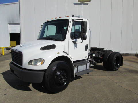 2005 Freightliner Business class M2