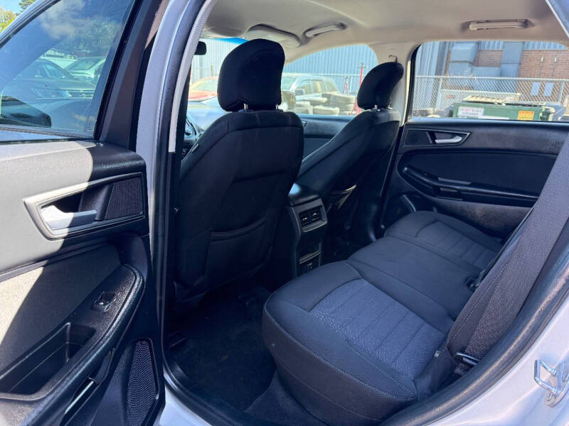 2019 Ford Edge SE