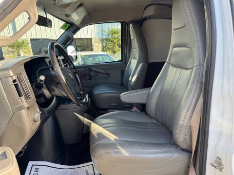2023 GMC Savana 2500