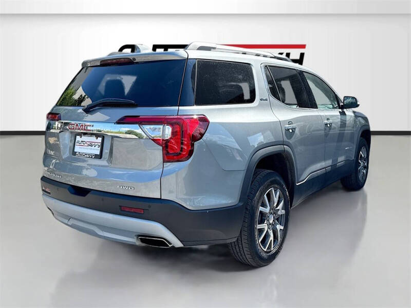 2023 GMC Acadia SLE