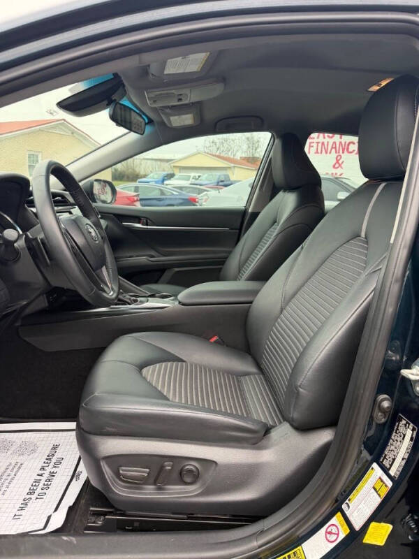 2018 Toyota Camry SE