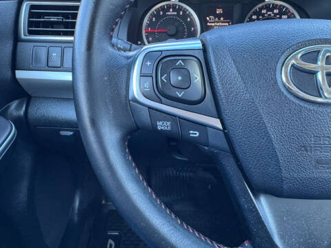 2015 Toyota Camry SE