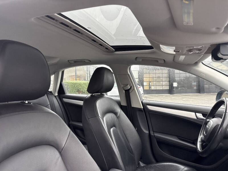 2009 Audi A4 2.0T quattro Premium