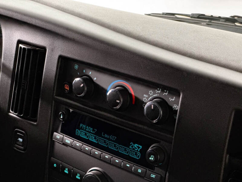 2024 GMC Savana 2500