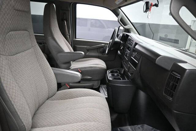2023 Chevrolet Express LS 3500