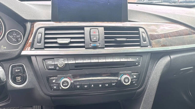 2015 BMW 3 Series 328i xDrive