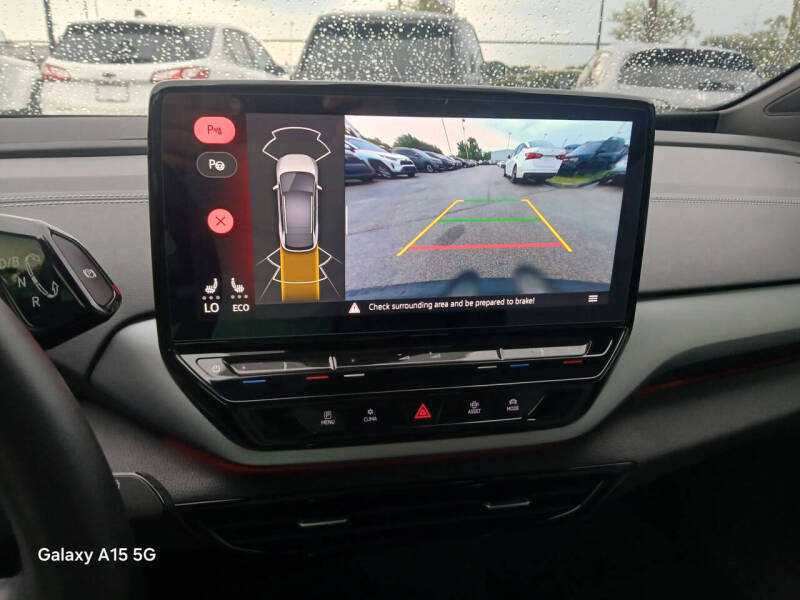2023 Volkswagen ID.4 Pro