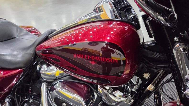 2017 Harley-Davidson FLH