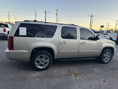 2014 Chevrolet Suburban LT