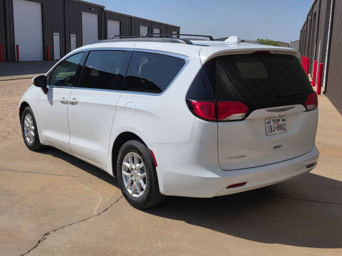 2020 Chrysler Voyager LXi