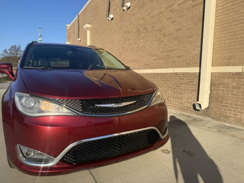 2017 Chrysler Pacifica Touring-L