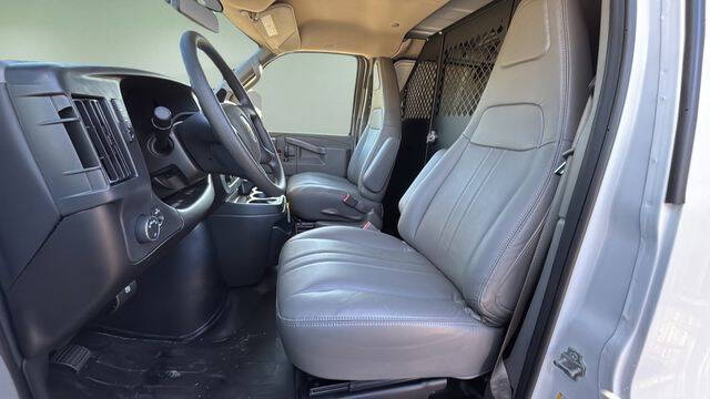 2025 Chevrolet Express 2500