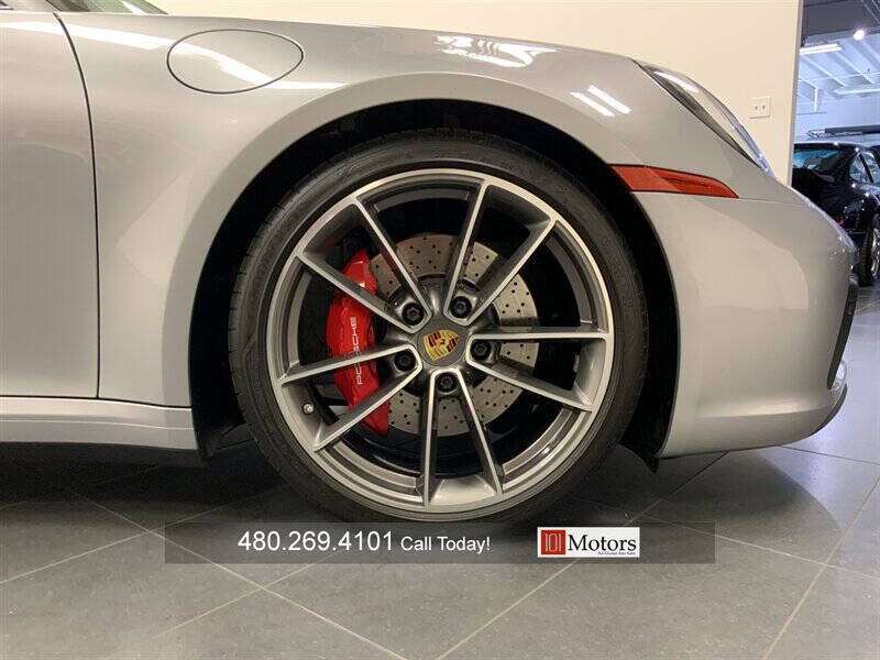 2020 Porsche 911 Carrera 4S