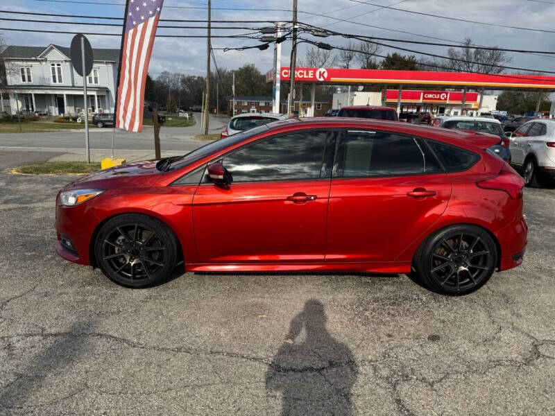 2018 Ford Focus ST