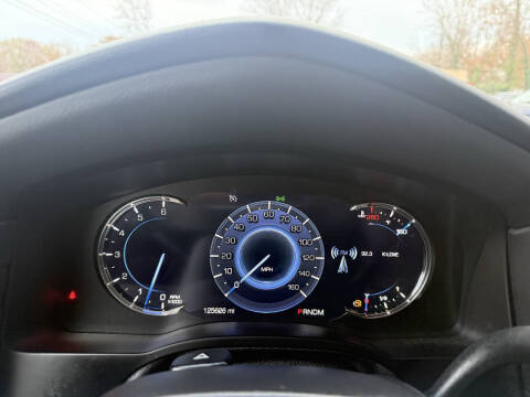 2016 Cadillac Escalade Luxury Collection