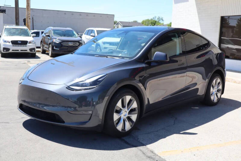 2023 Tesla Model Y Long Range