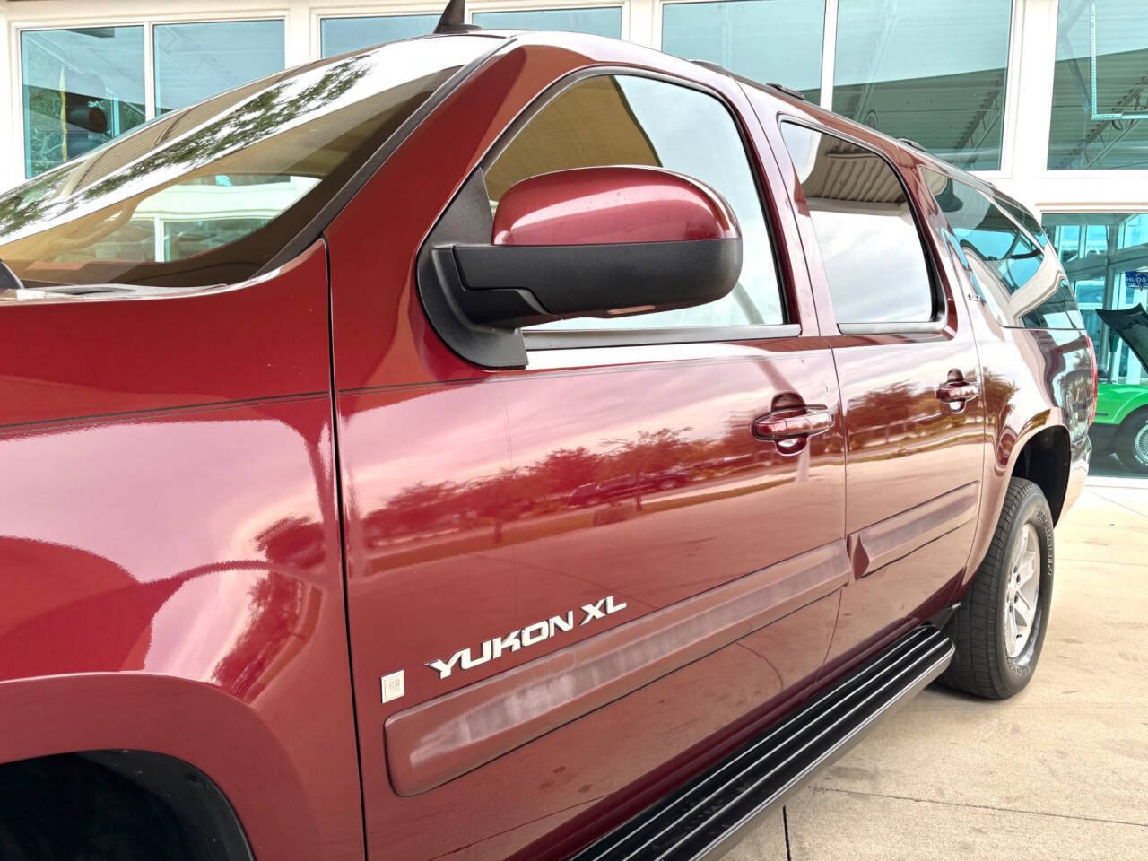 2008 GMC Yukon XL 12