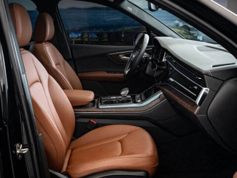 2025 Audi Q7 quattro Premium Plus 55 TFSI