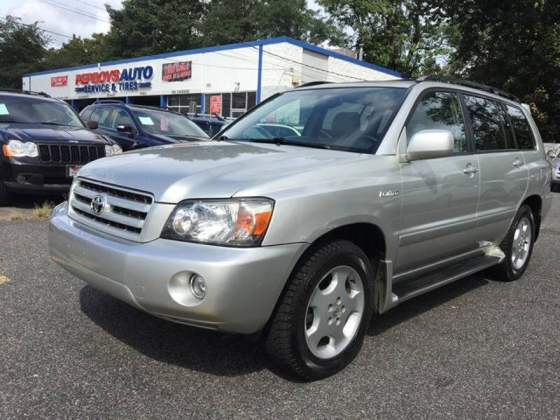 2005 Toyota Highlander for sale at Tri state leasing in Hasbrouck Heights NJ