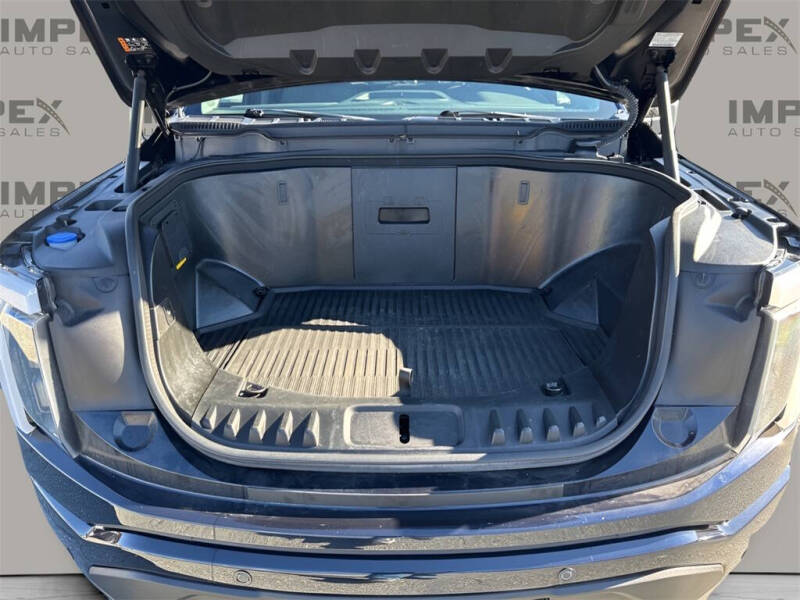 2022 Ford F-150 Lightning XLT