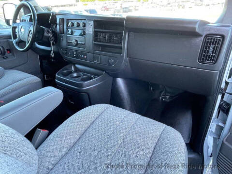 2022 Chevrolet Express 2500