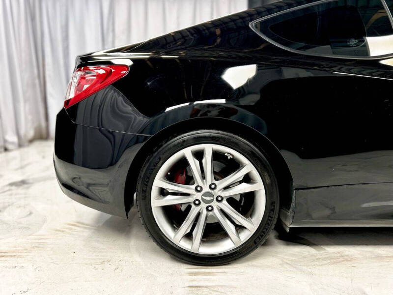 2011 Hyundai Genesis Coupe 3.8L R-Spec