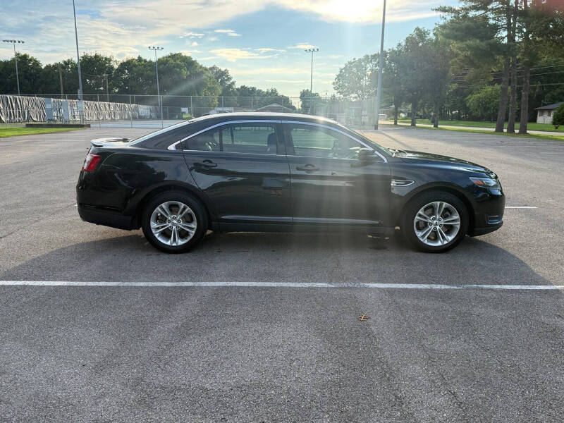 2014 Ford Taurus SEL