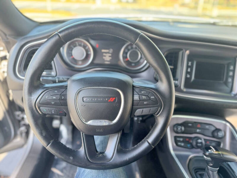 2016 Dodge Challenger SXT